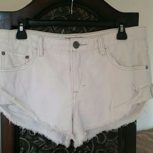FREE PEOPLE size 26 White Jean shorts